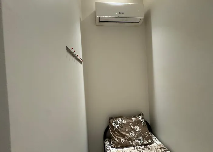 غرفة سائق صغيرة النرجس ٢٣